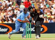 India's wicketkeeper Rahul Dravid attempts an unsu
